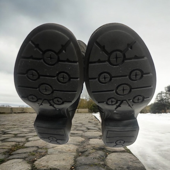 Aquatalia Black Quilted Mid-Calf Quilted Moto-Metro Style Boots   size 8  ~ EUC - Picture 8 of 15